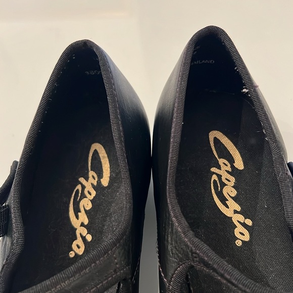 Capezio black leather Mary Jane tap shoes - Picture 6 of 9
